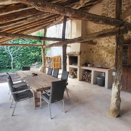Casa De Eras بيت للعطل *