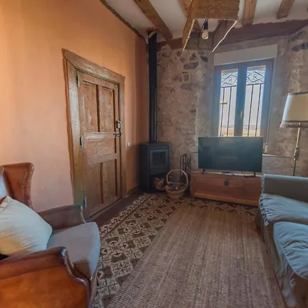 Casa De Eras بيت للعطل