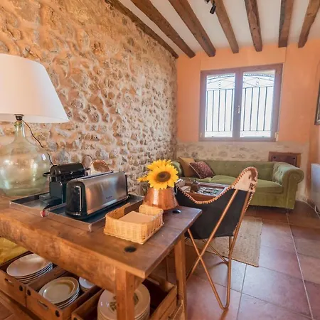 Casa De Eras بيت للعطل *